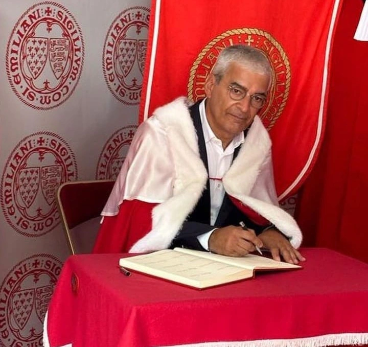 Membro da Jurade de Saint-Emilion